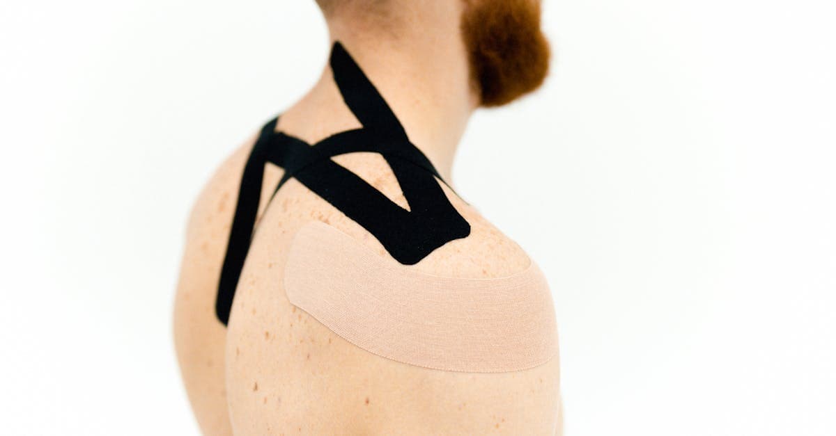 Cover Image for Comprehensive Guide to Shoulder Treatment